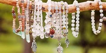 braceliers ethniques en pierre 